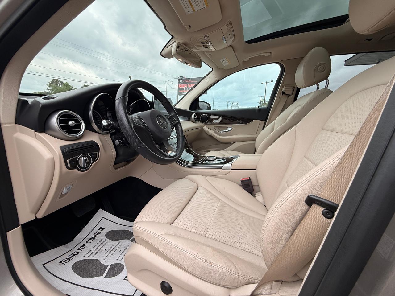 Mercedes-Benz GLC-Class GLC300 2019