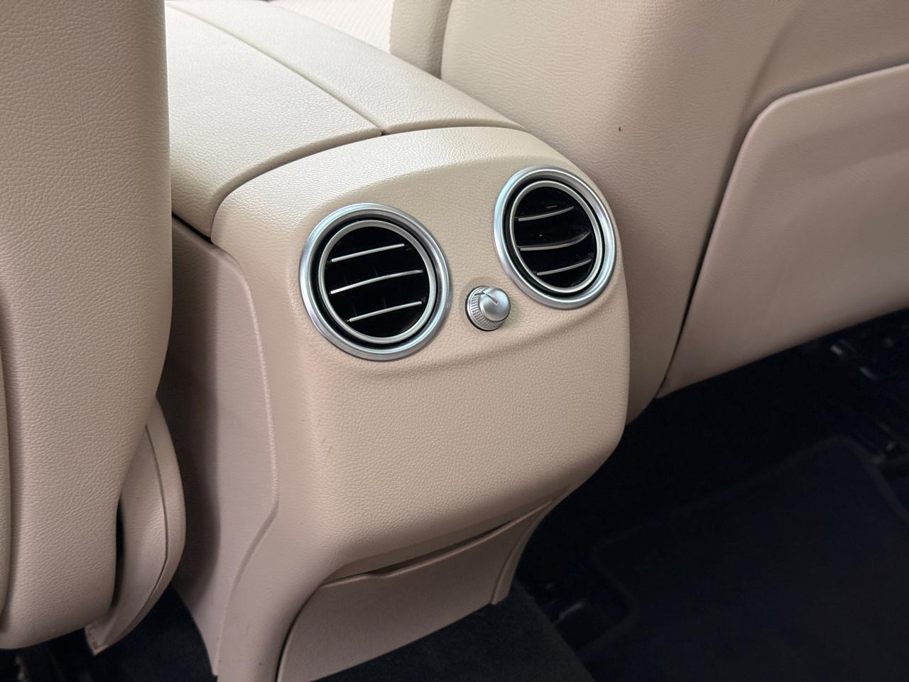 Mercedes-Benz GLC-Class GLC300 2019
