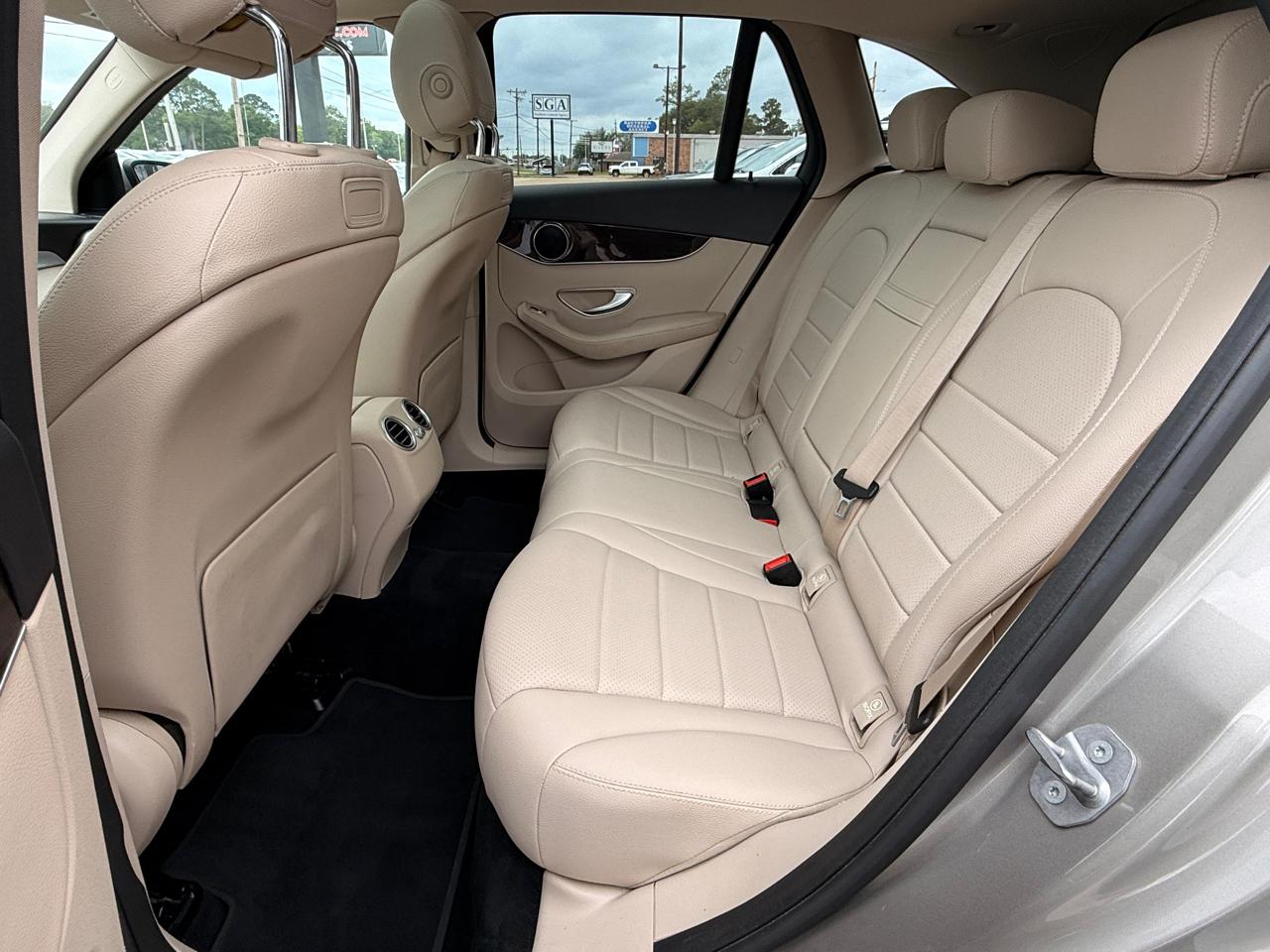 Mercedes-Benz GLC-Class GLC300 2019
