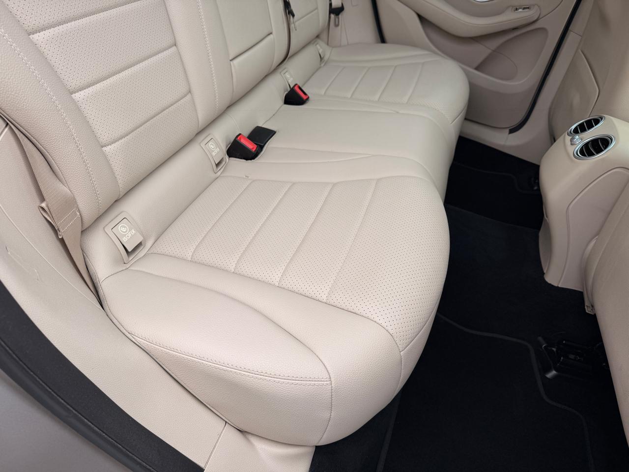 Mercedes-Benz GLC-Class GLC300 2019