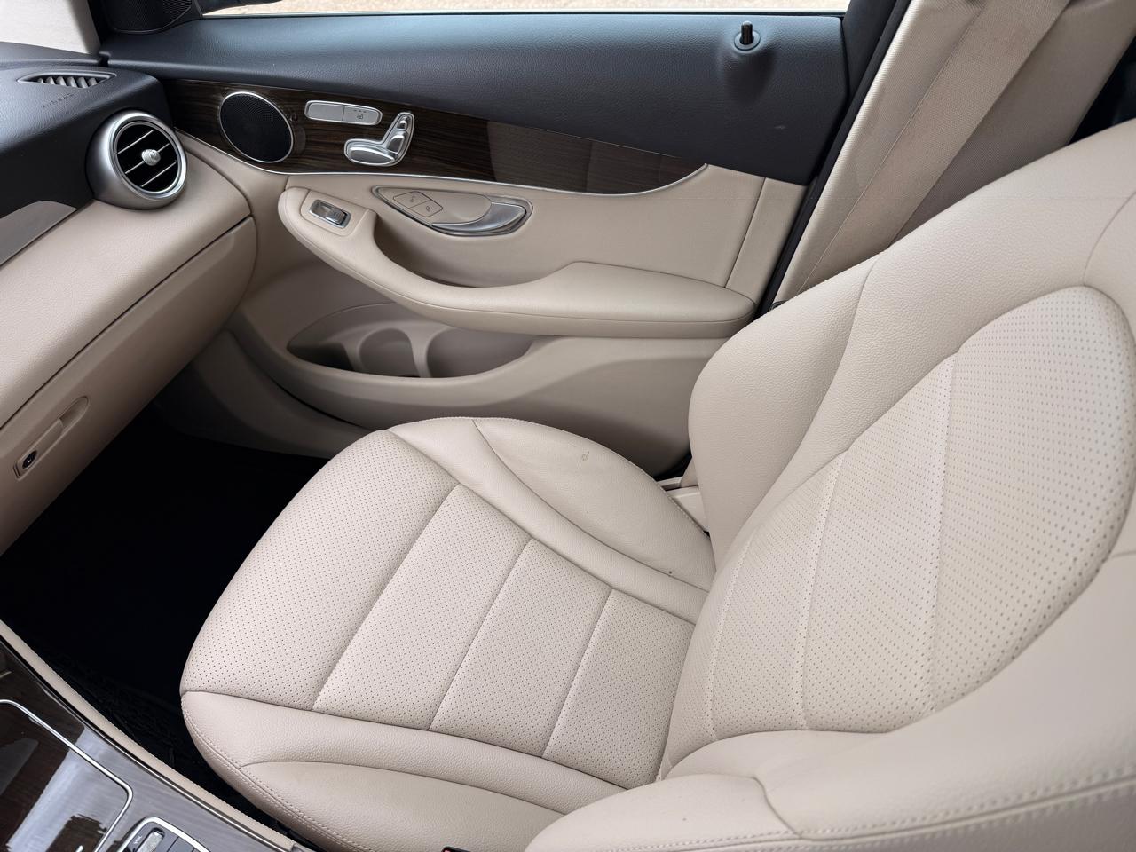 Mercedes-Benz GLC-Class GLC300 2019
