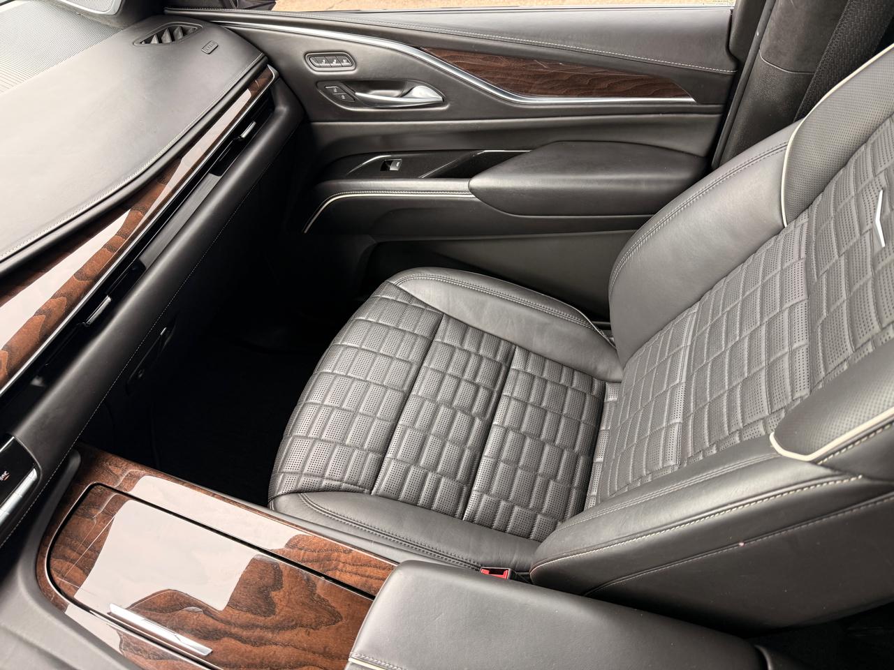 Cadillac Escalade Sport Platinum AWD 2022