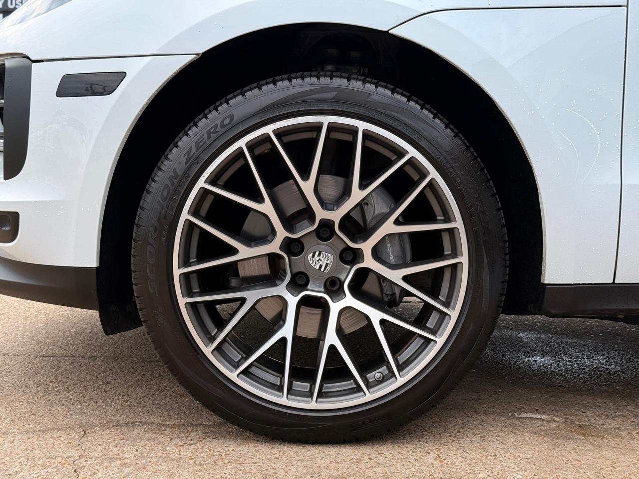 Porsche Macan Base 2019