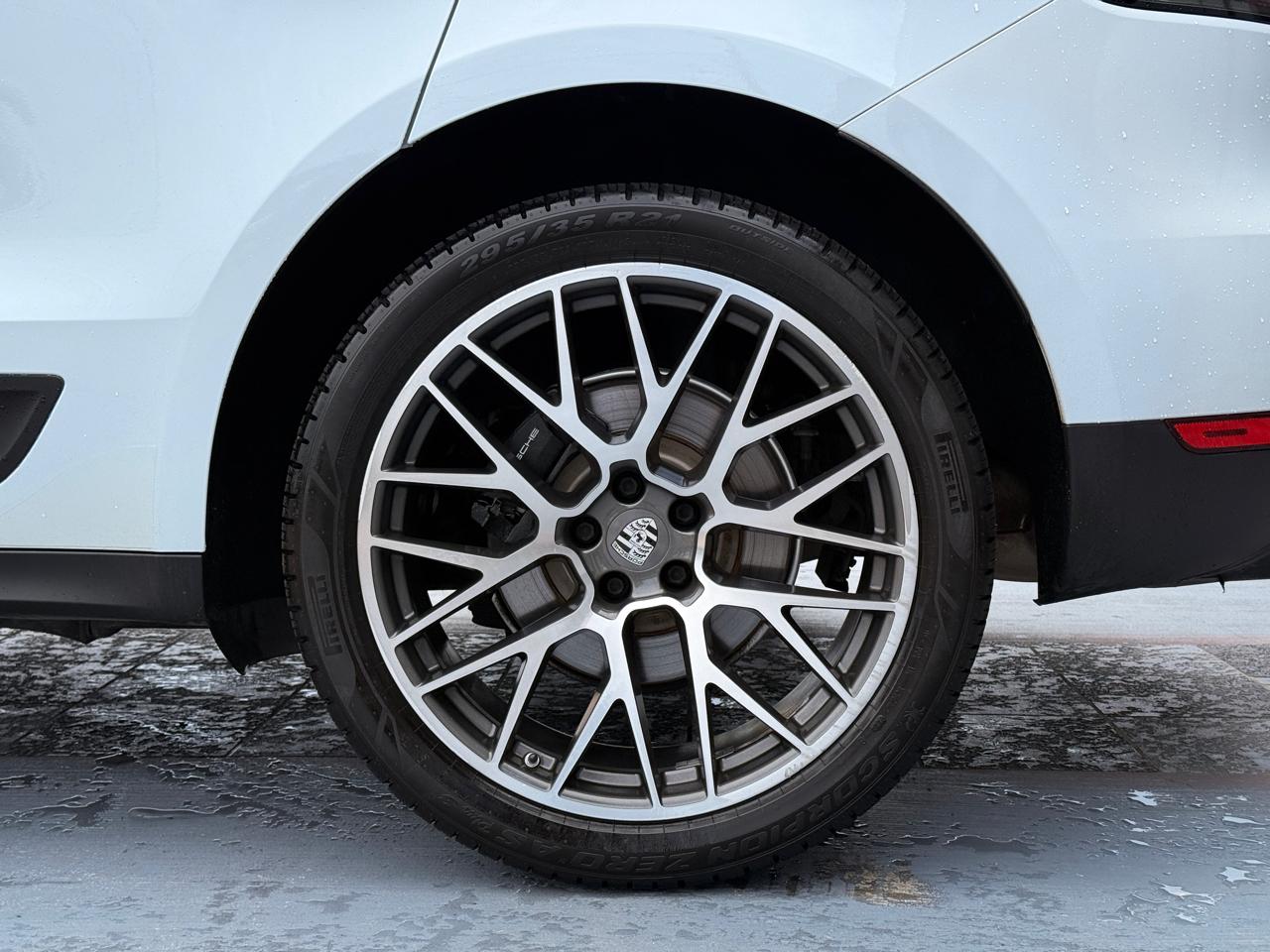 Porsche Macan Base 2019