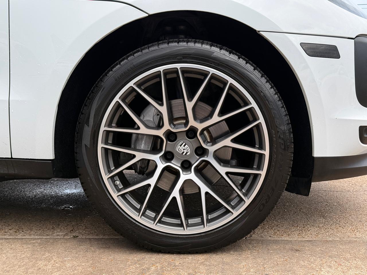Porsche Macan Base 2019