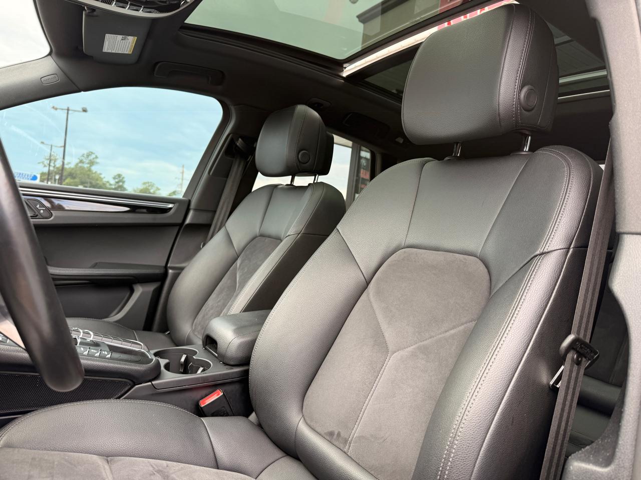 Porsche Macan Base 2019