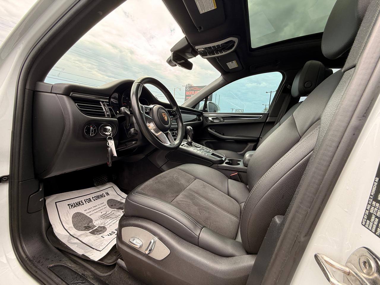 Porsche Macan Base 2019