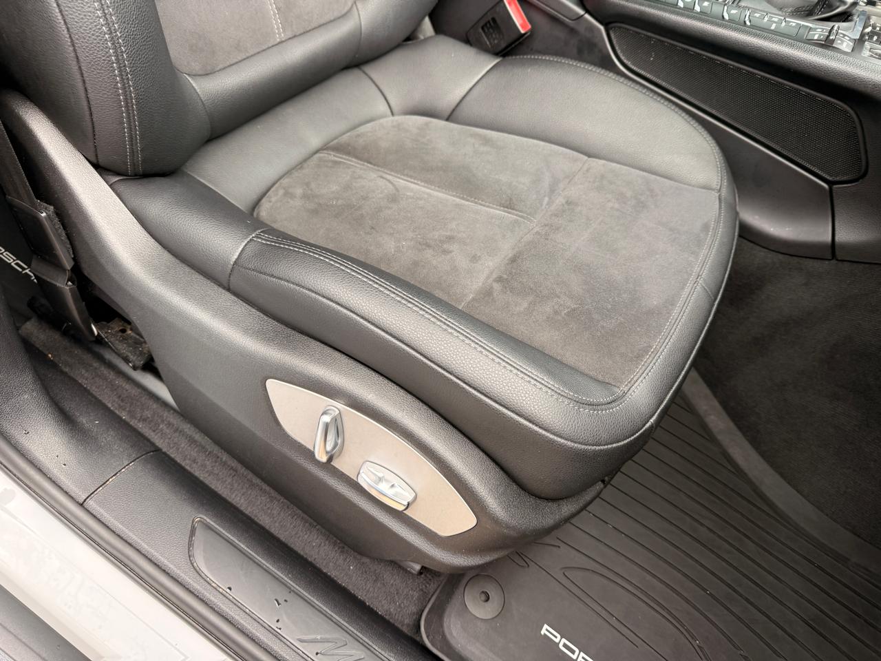 Porsche Macan Base 2019