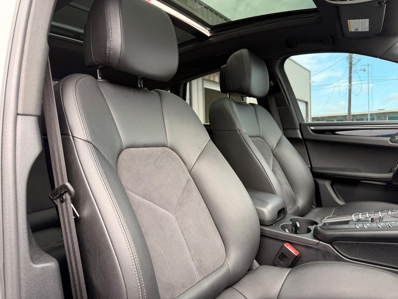 Porsche Macan Base 2019