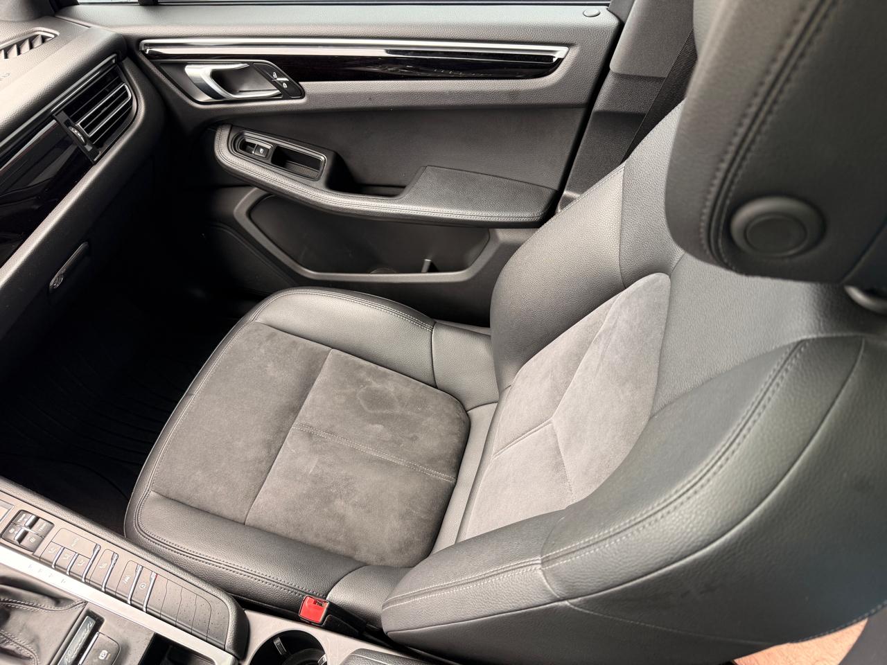 Porsche Macan Base 2019