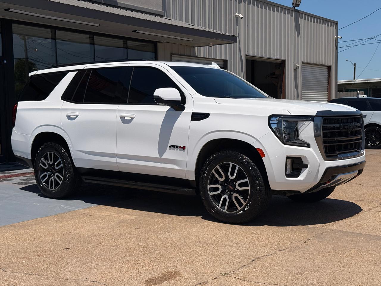 GMC Yukon AT4 2024