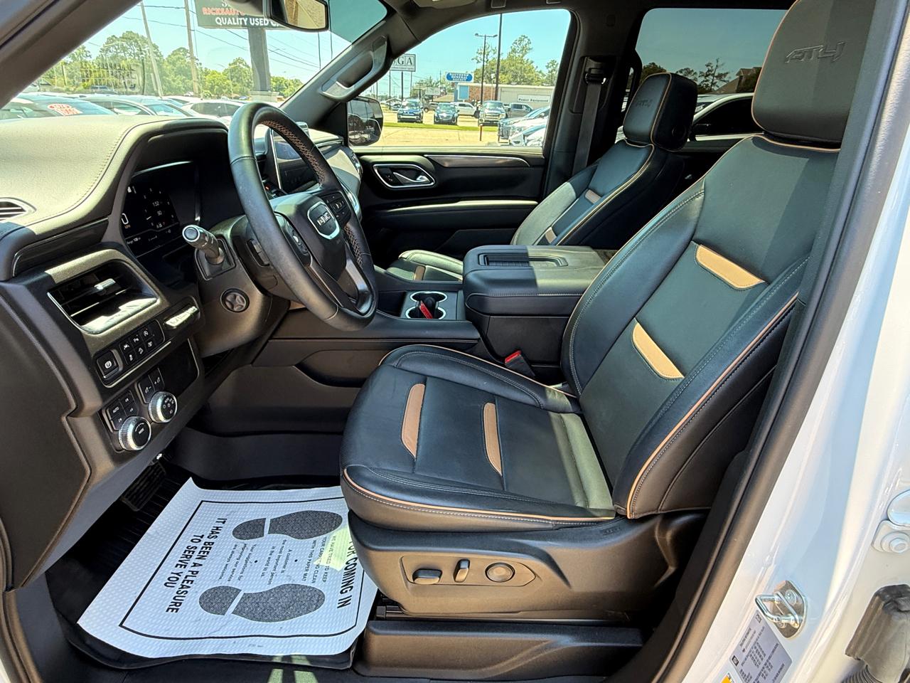 GMC Yukon AT4 2024