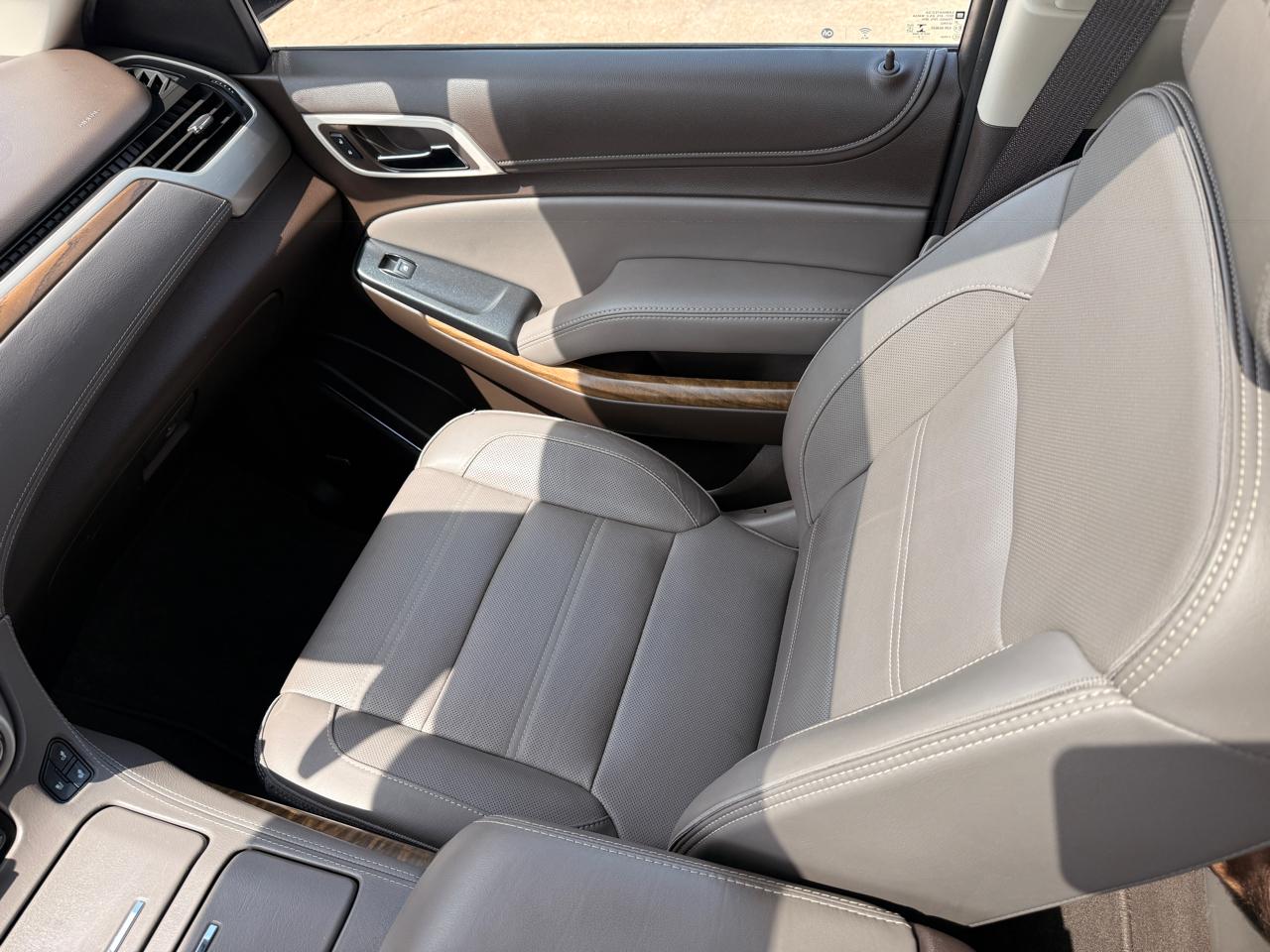GMC Yukon Denali 2WD 2020