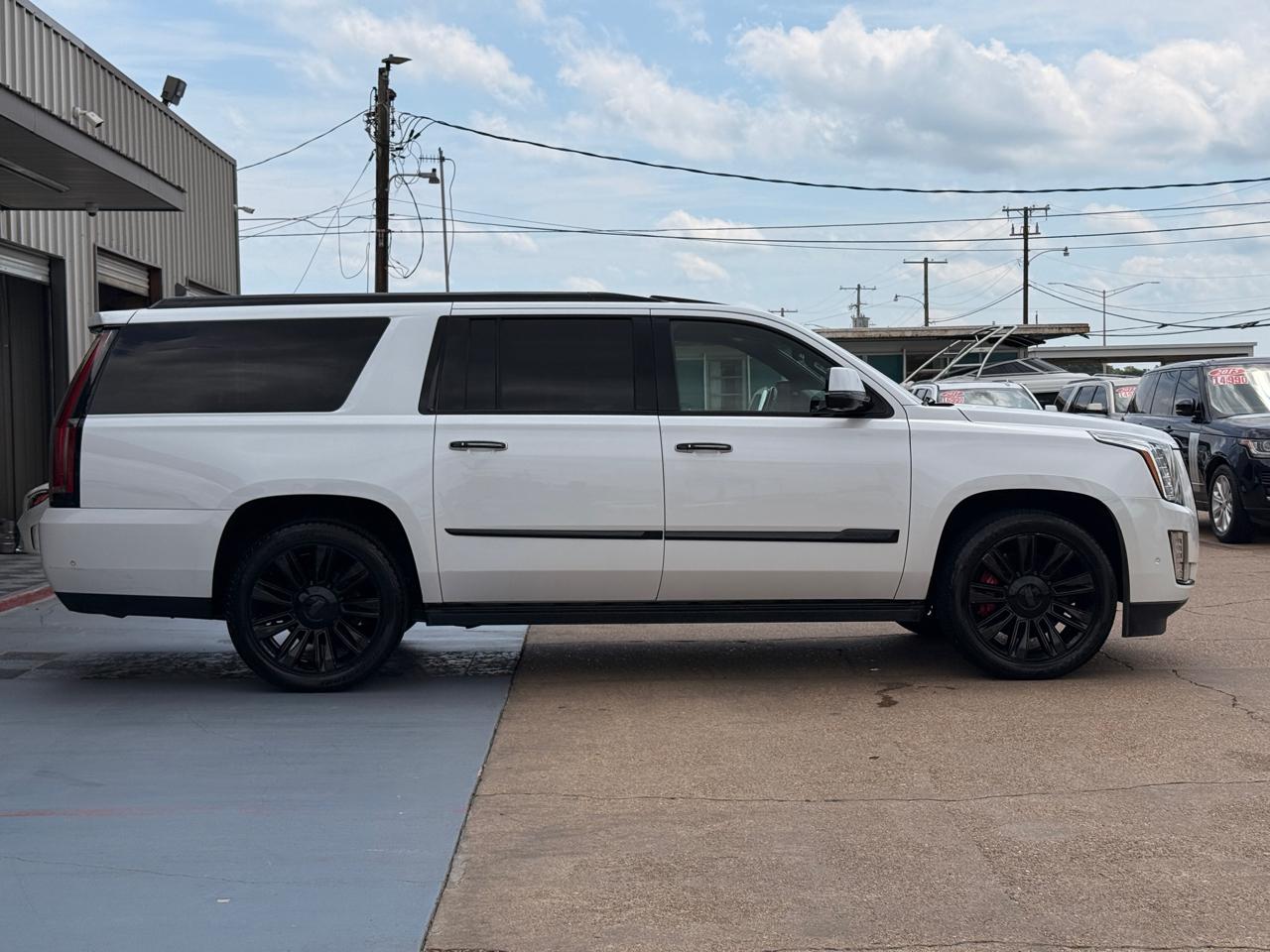 Cadillac Escalade ESV Platinum 4WD 2018