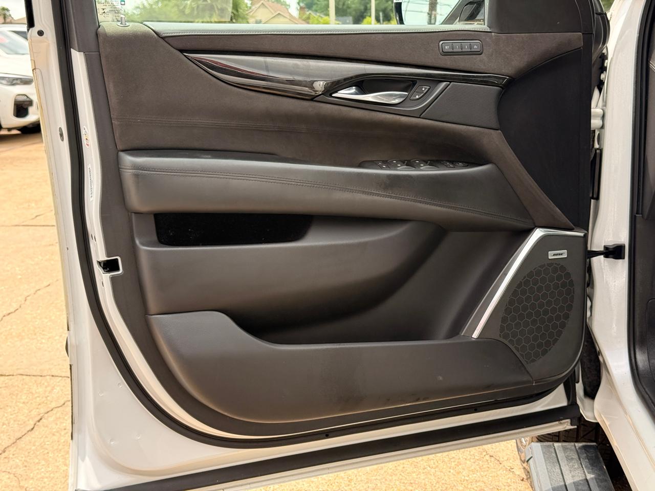 Cadillac Escalade ESV Platinum 4WD 2018