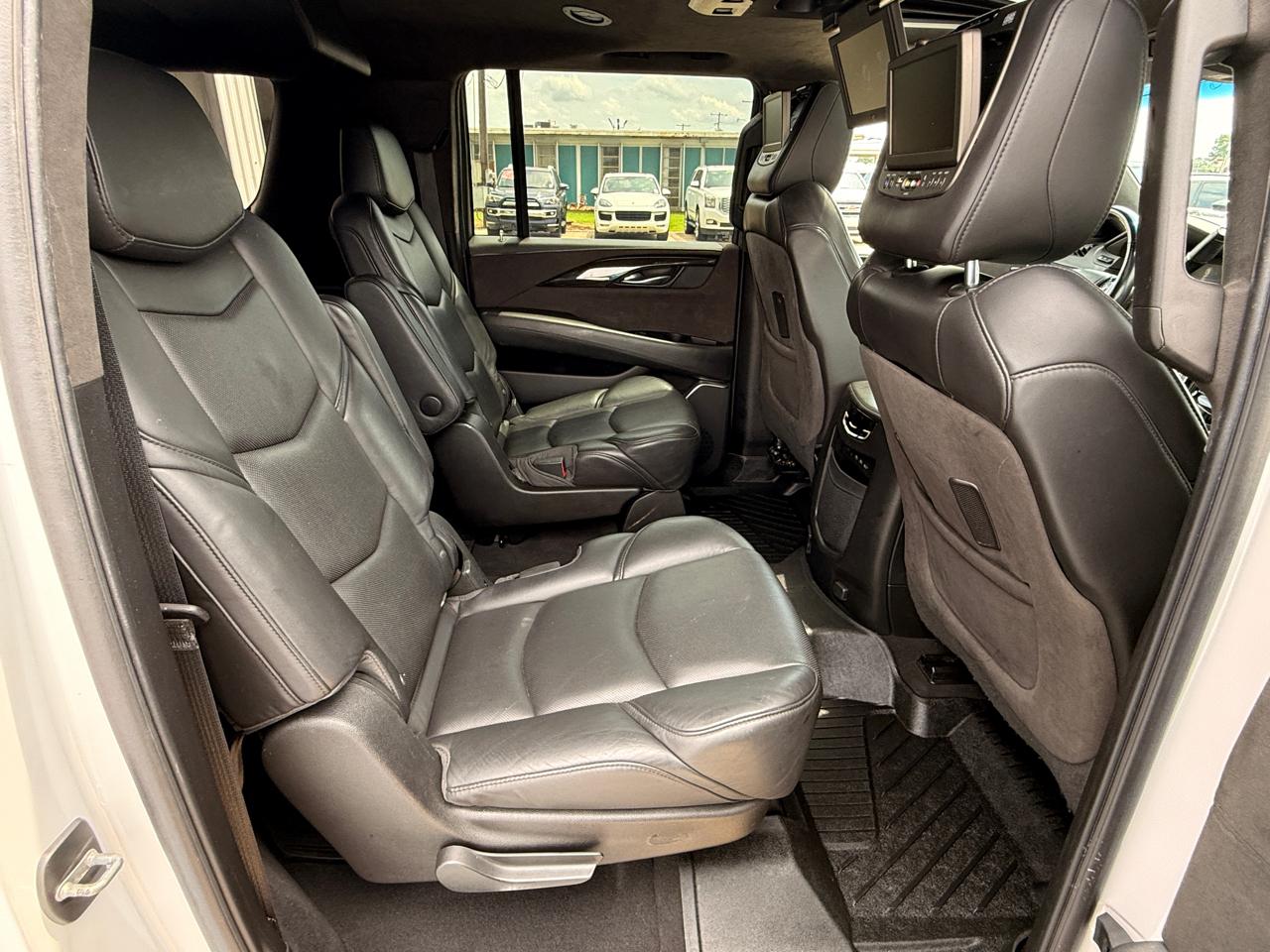 Cadillac Escalade ESV Platinum 4WD 2018