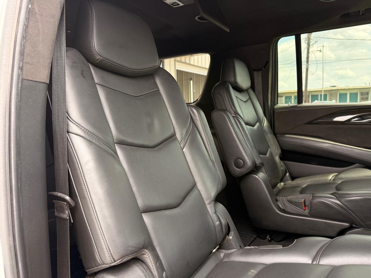 Cadillac Escalade ESV Platinum 4WD 2018
