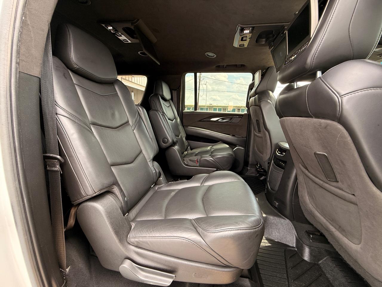 Cadillac Escalade ESV Platinum 4WD 2018
