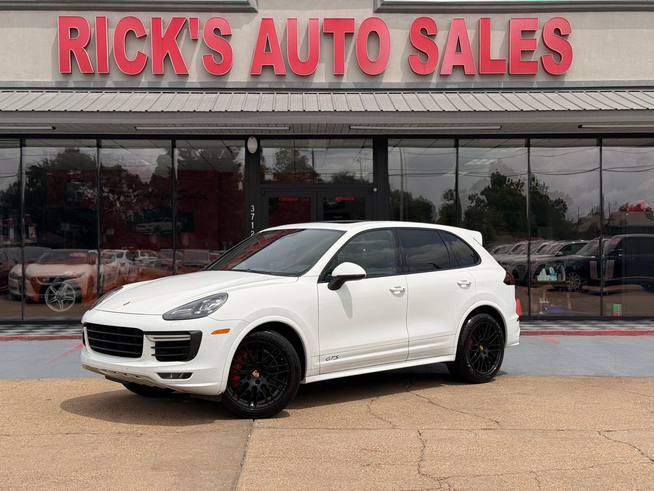 Porsche Cayenne GTS 2016