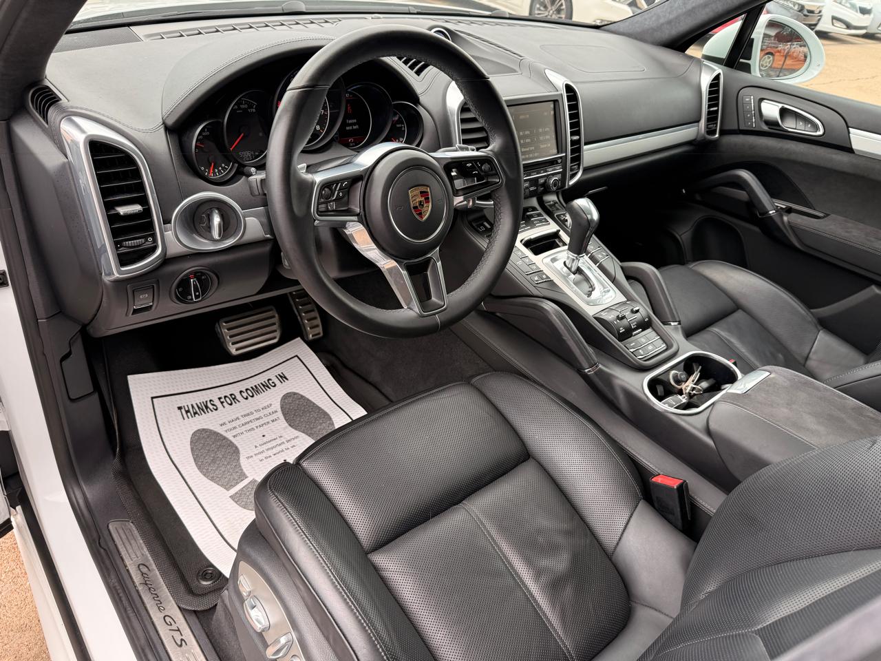 Porsche Cayenne GTS 2016