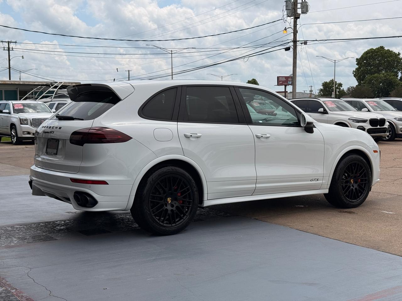 Porsche Cayenne GTS 2016