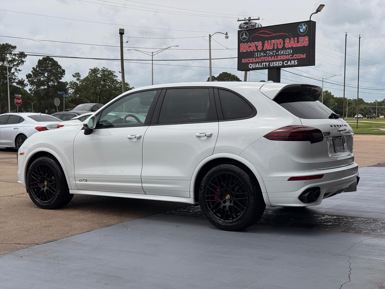 Porsche Cayenne GTS 2016