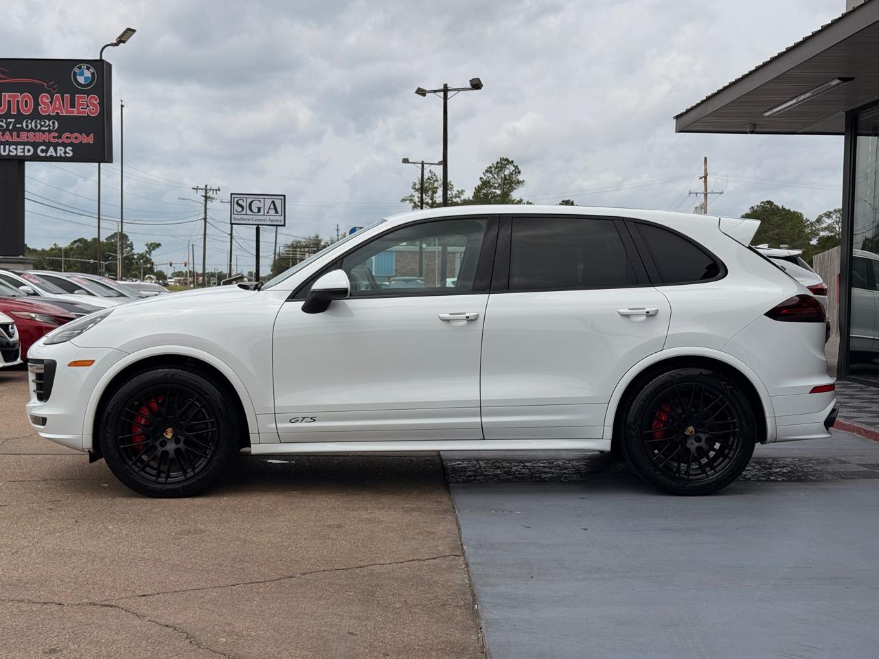 Porsche Cayenne GTS 2016