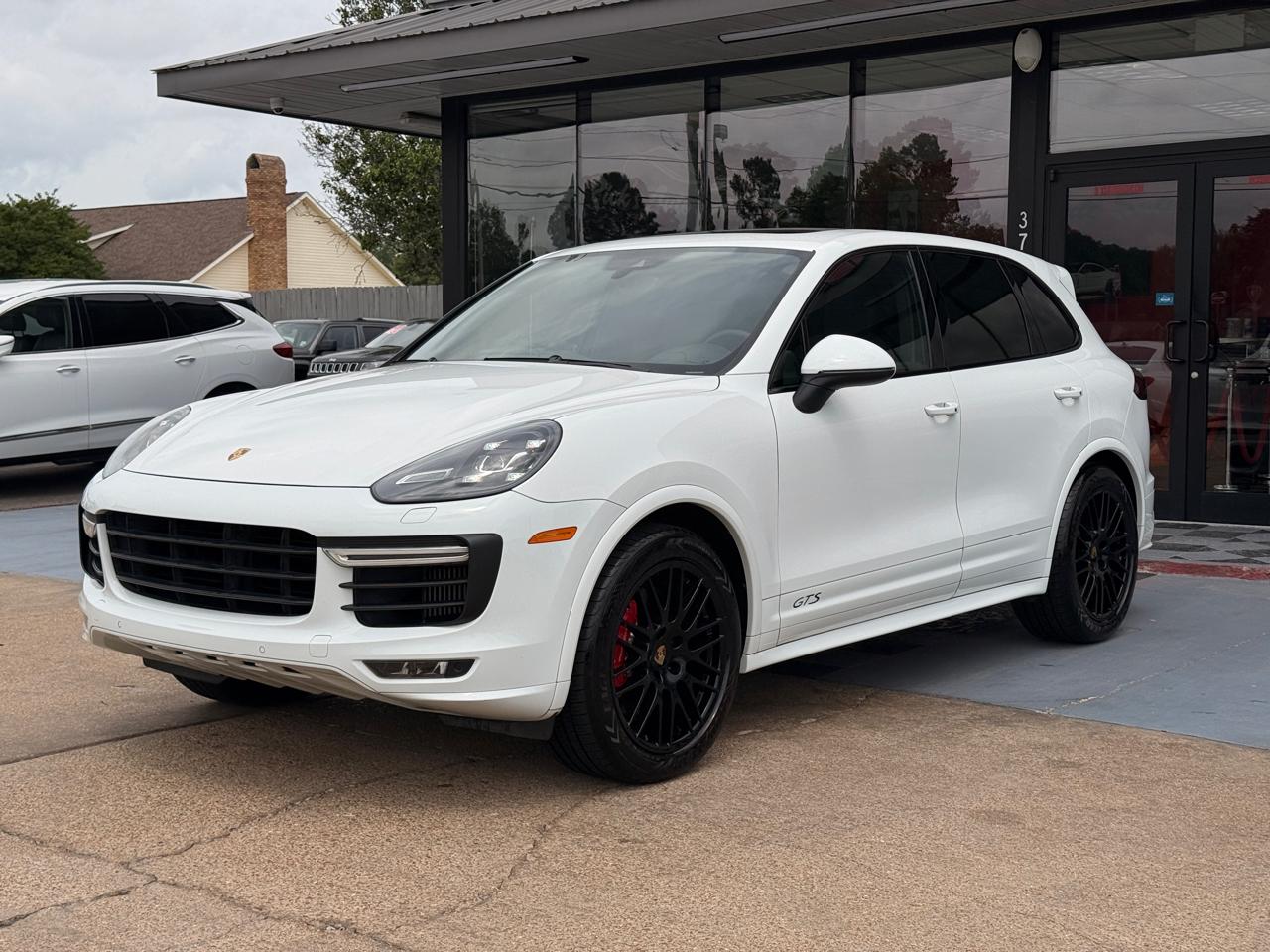 Porsche Cayenne GTS 2016