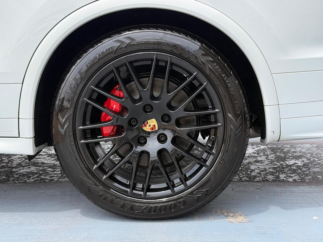 Porsche Cayenne GTS 2016