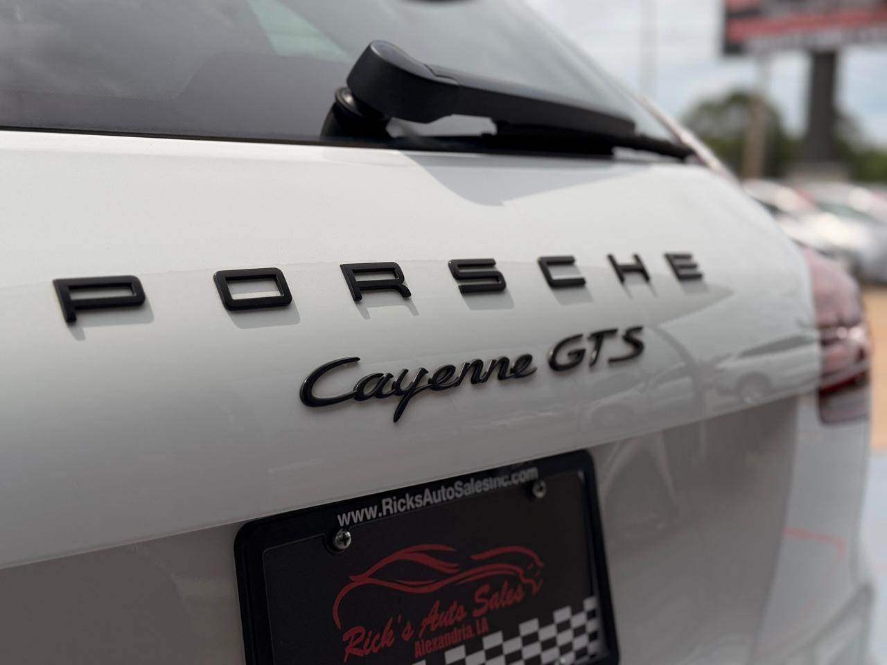 Porsche Cayenne GTS 2016