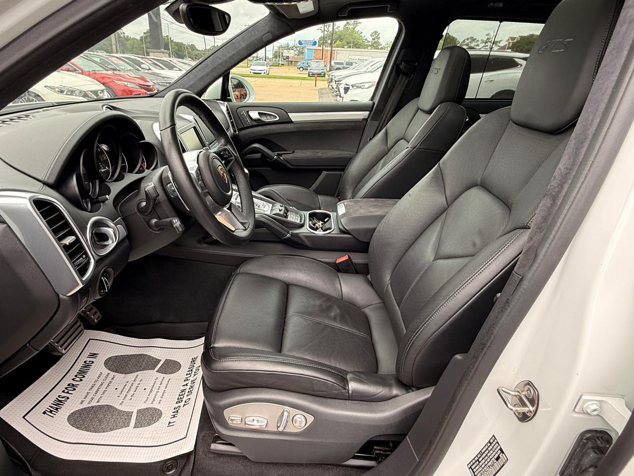 Porsche Cayenne GTS 2016