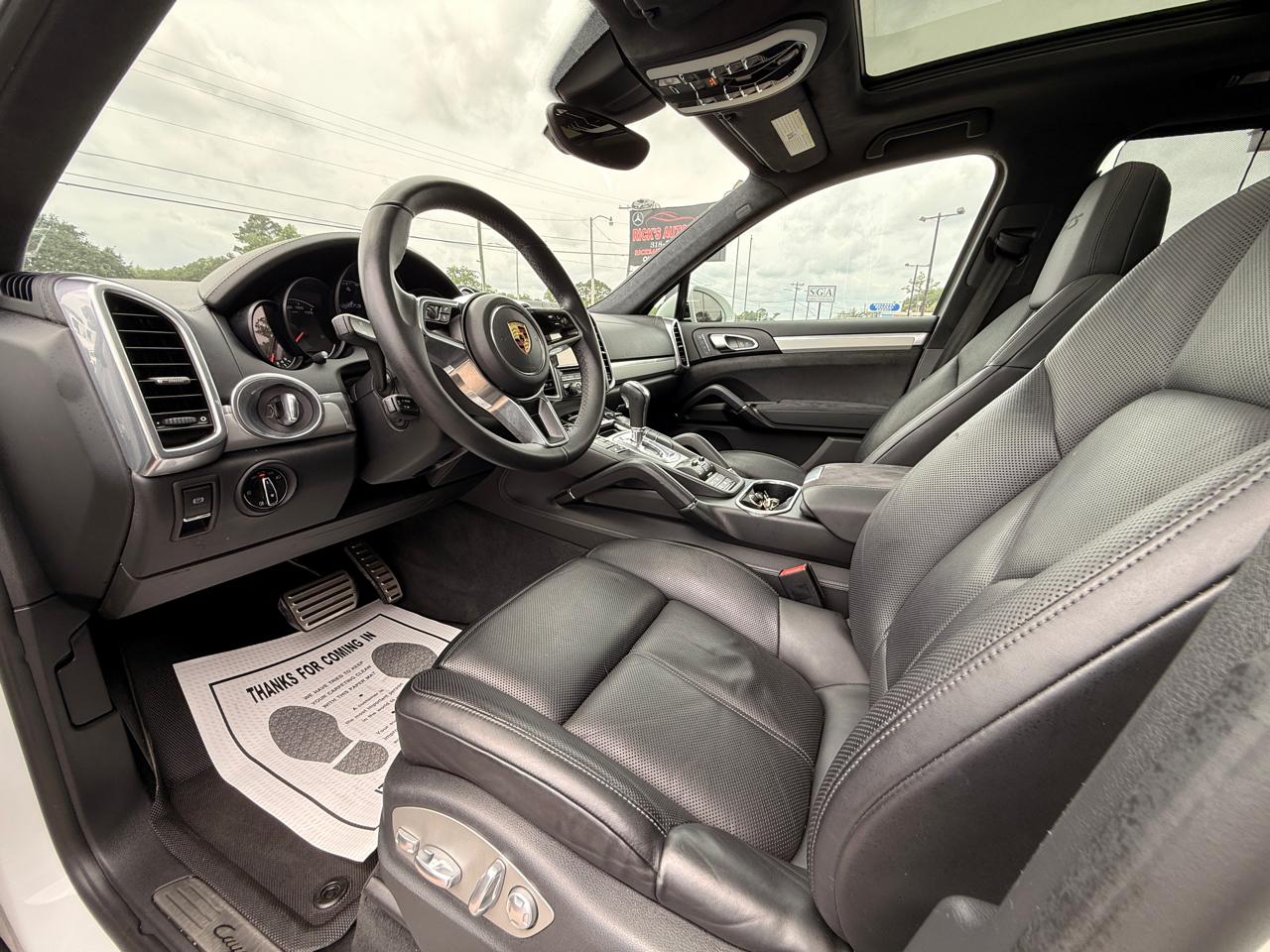 Porsche Cayenne GTS 2016