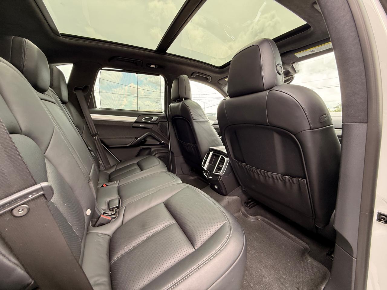 Porsche Cayenne GTS 2016