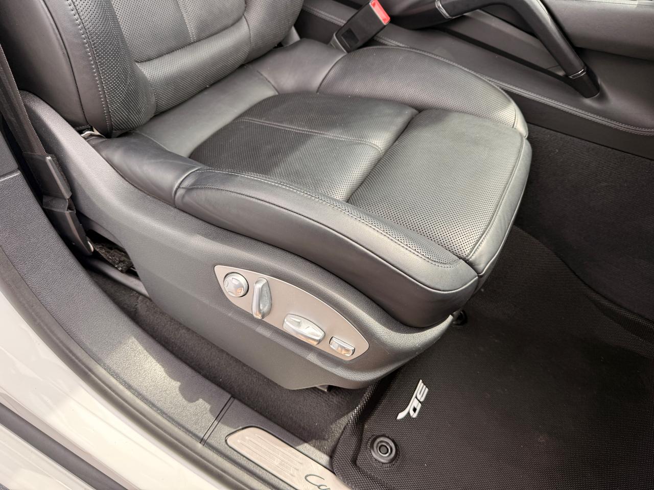 Porsche Cayenne GTS 2016