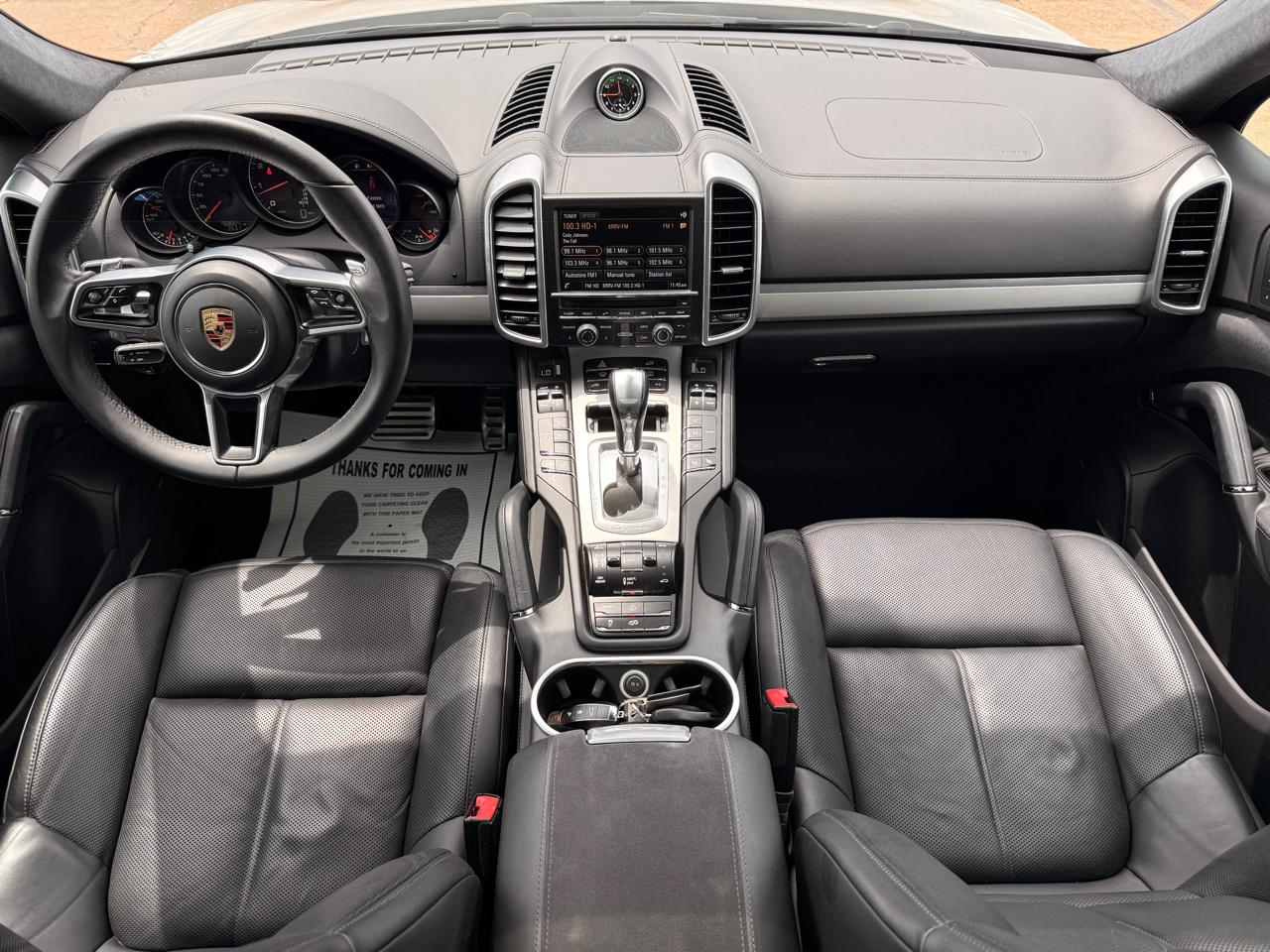 Porsche Cayenne GTS 2016
