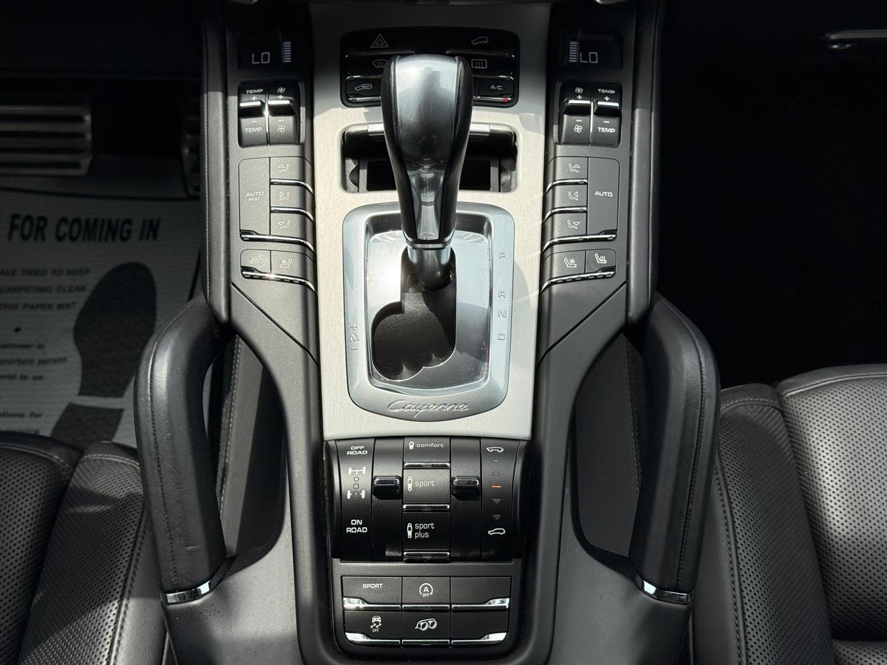Porsche Cayenne GTS 2016
