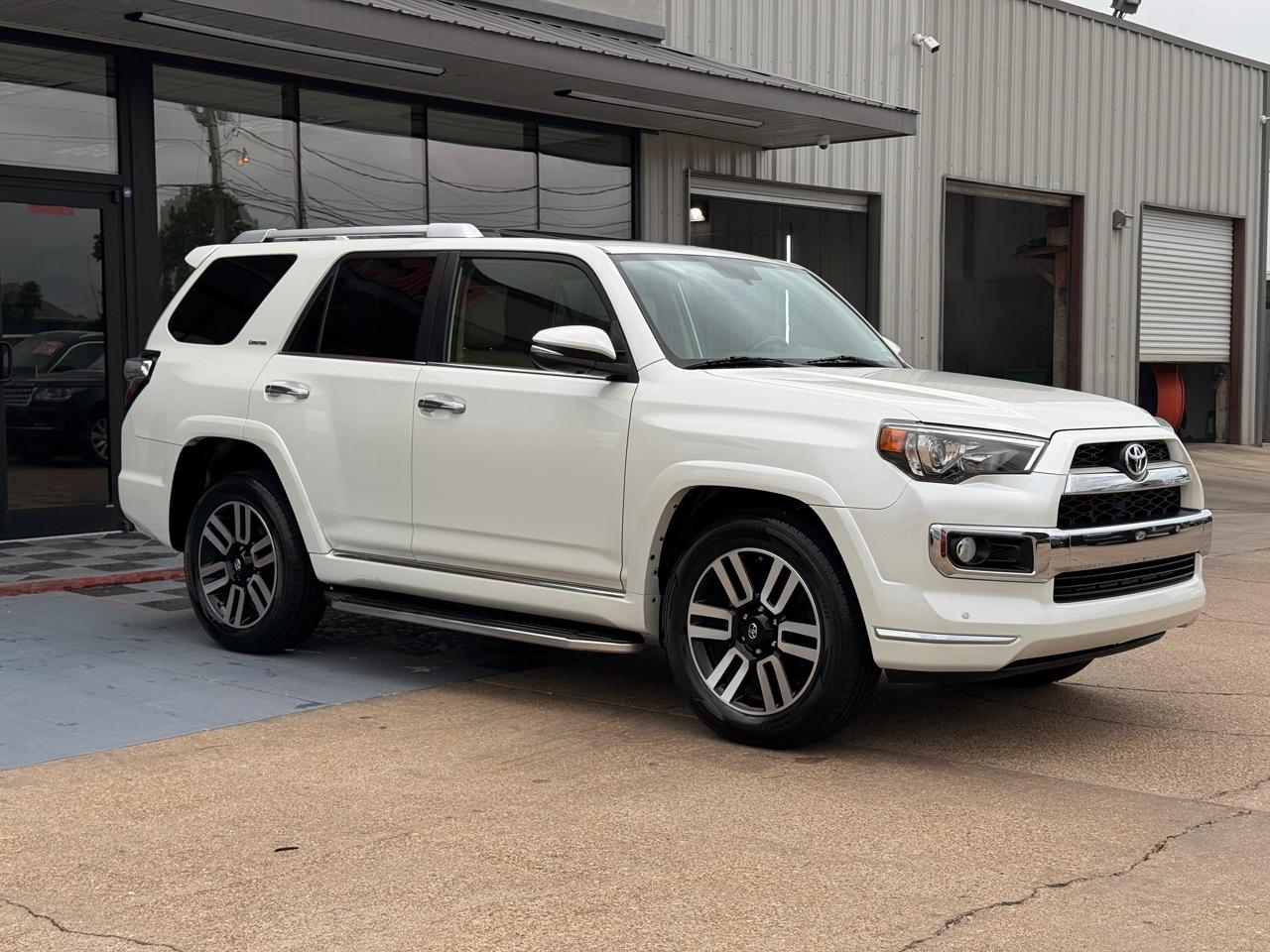 Toyota 4Runner SR5 2WD 2019