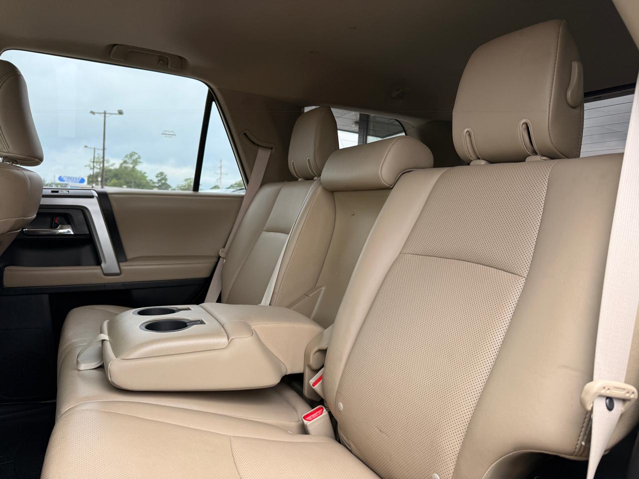 Toyota 4Runner SR5 2WD 2019