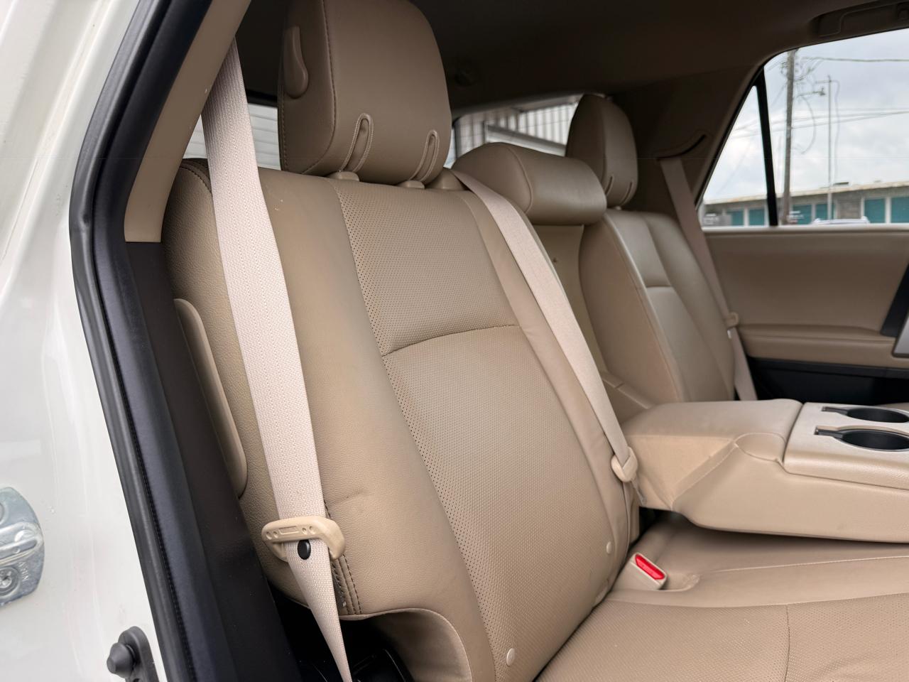 Toyota 4Runner SR5 2WD 2019