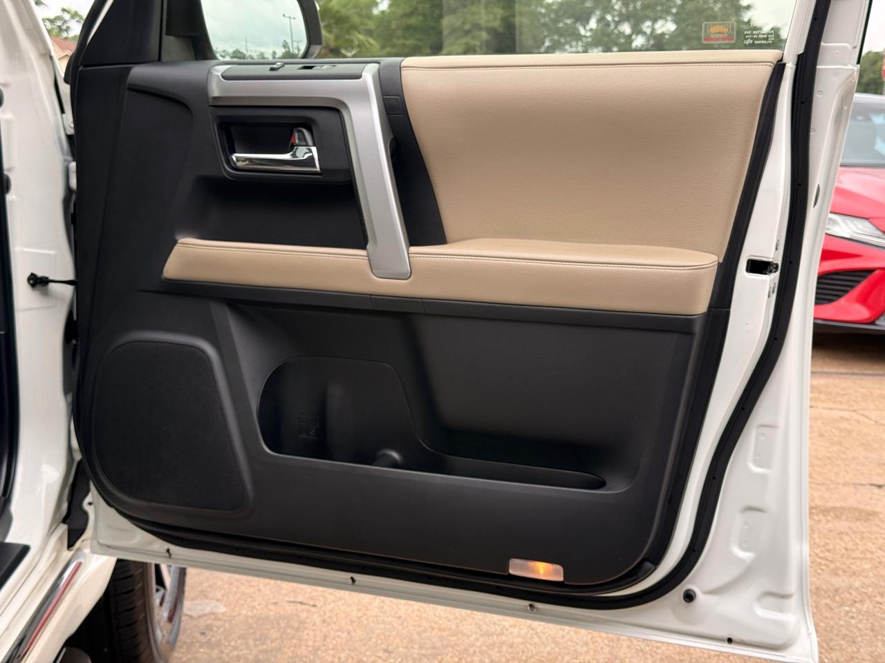 Toyota 4Runner SR5 2WD 2019