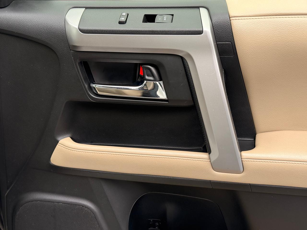 Toyota 4Runner SR5 2WD 2019