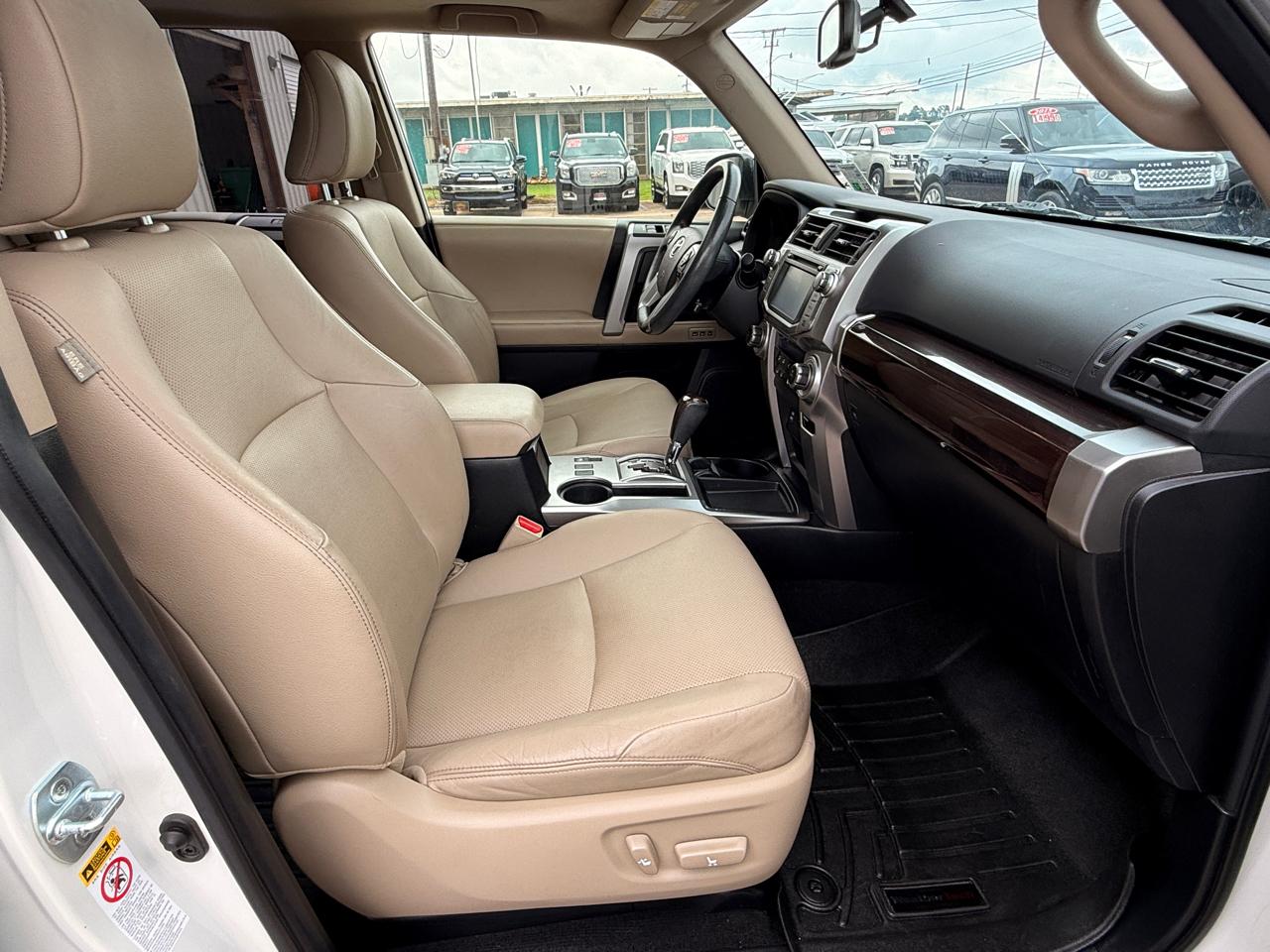 Toyota 4Runner SR5 2WD 2019