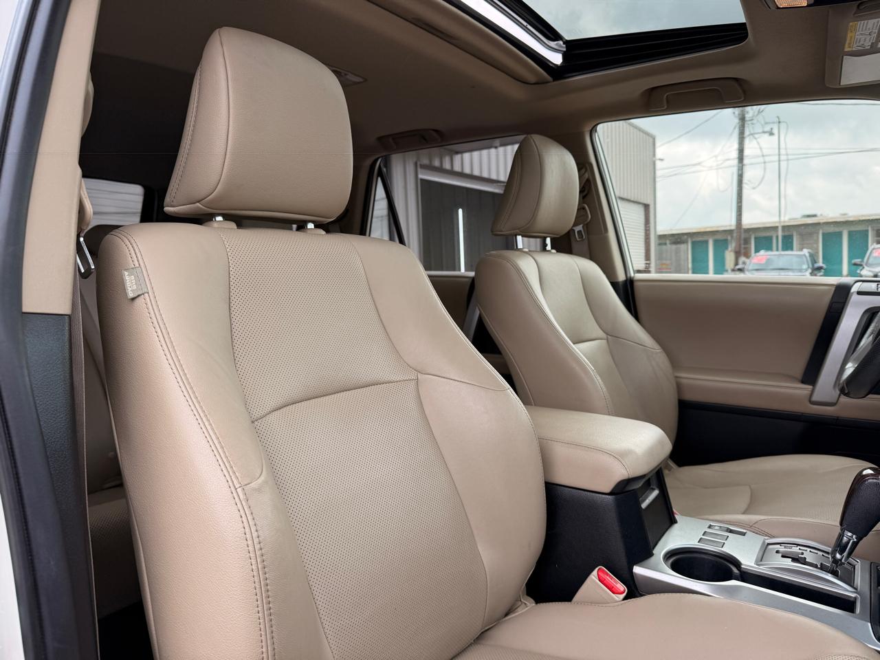 Toyota 4Runner SR5 2WD 2019