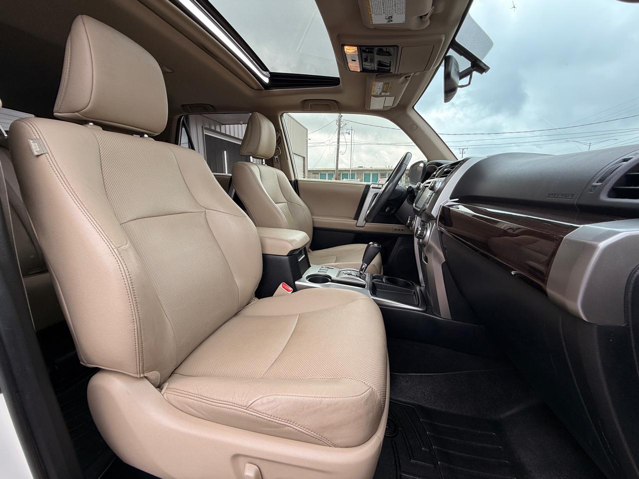 Toyota 4Runner SR5 2WD 2019