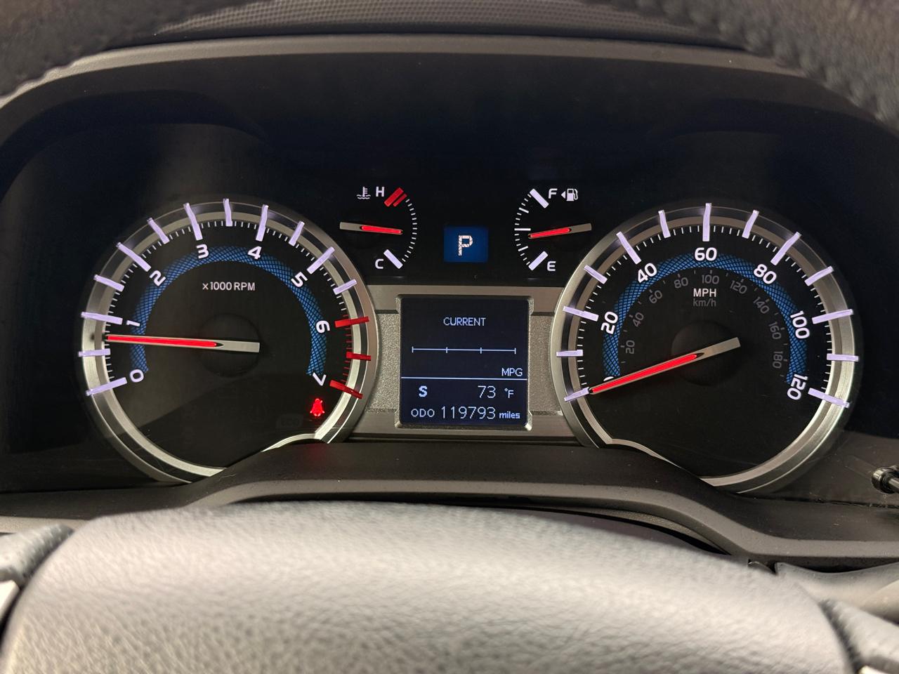 Toyota 4Runner SR5 2WD 2019