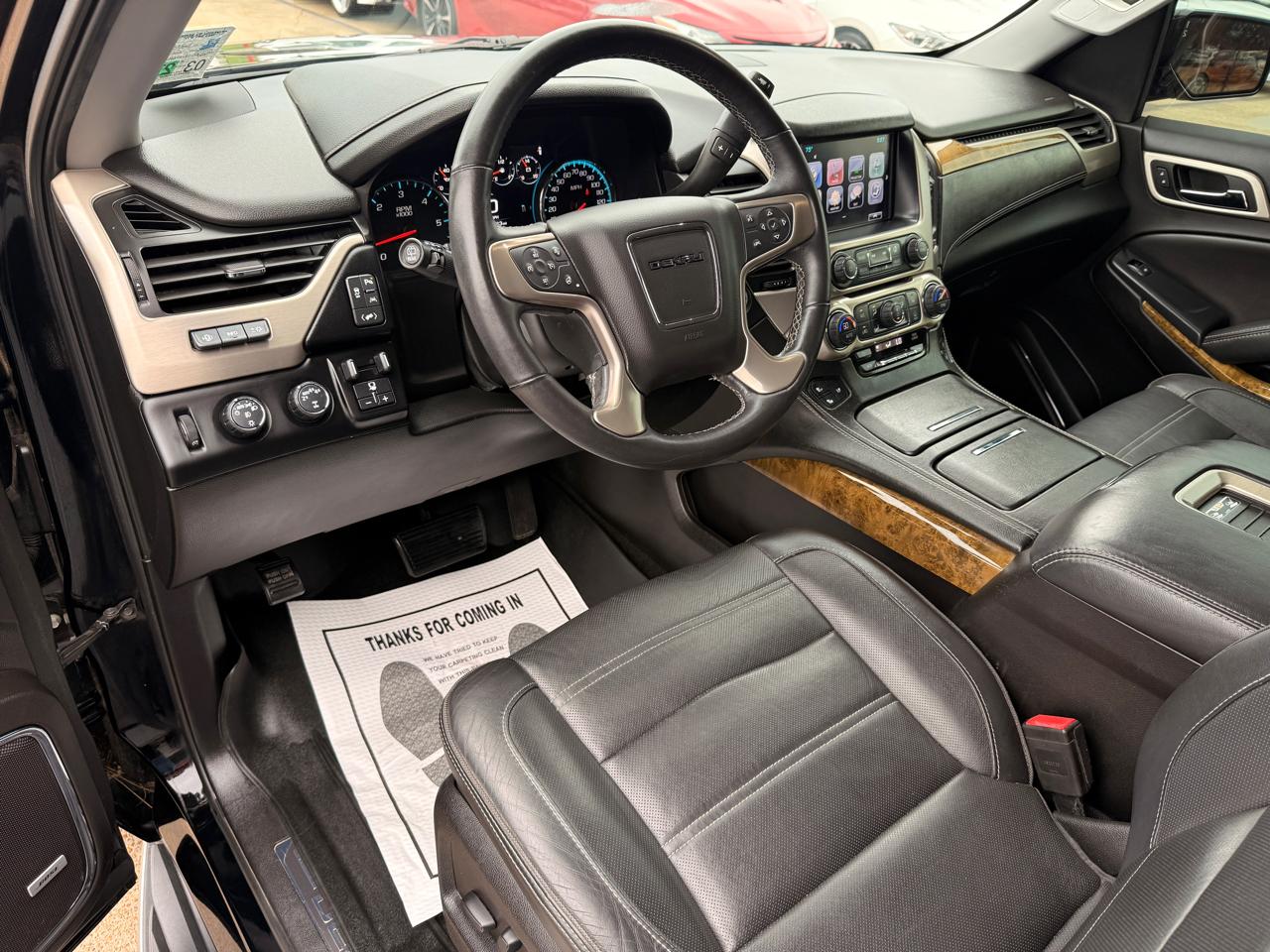 GMC Yukon Denali 4WD 2017