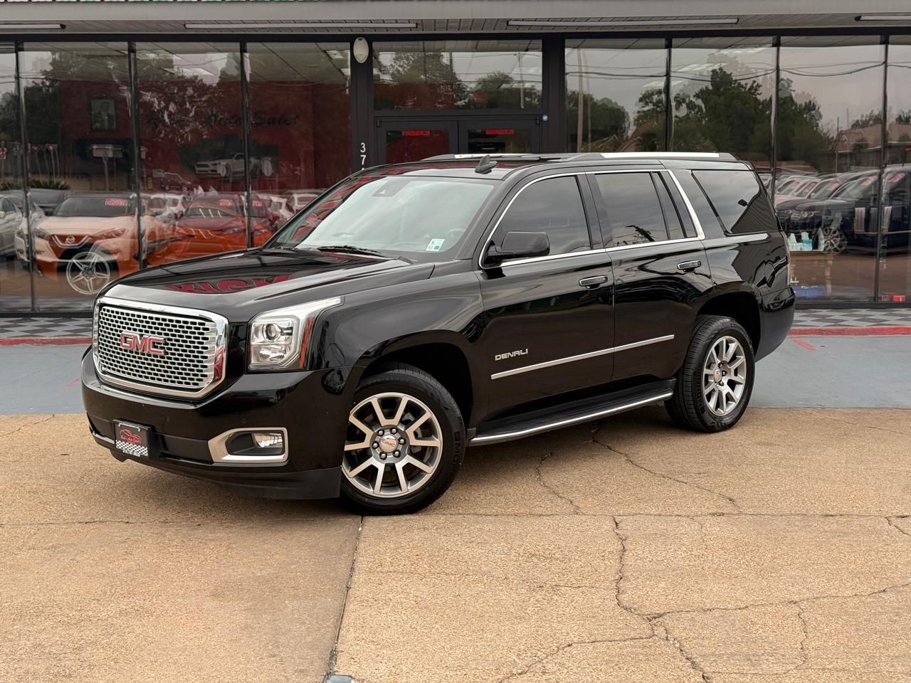 GMC Yukon Denali 4WD 2017