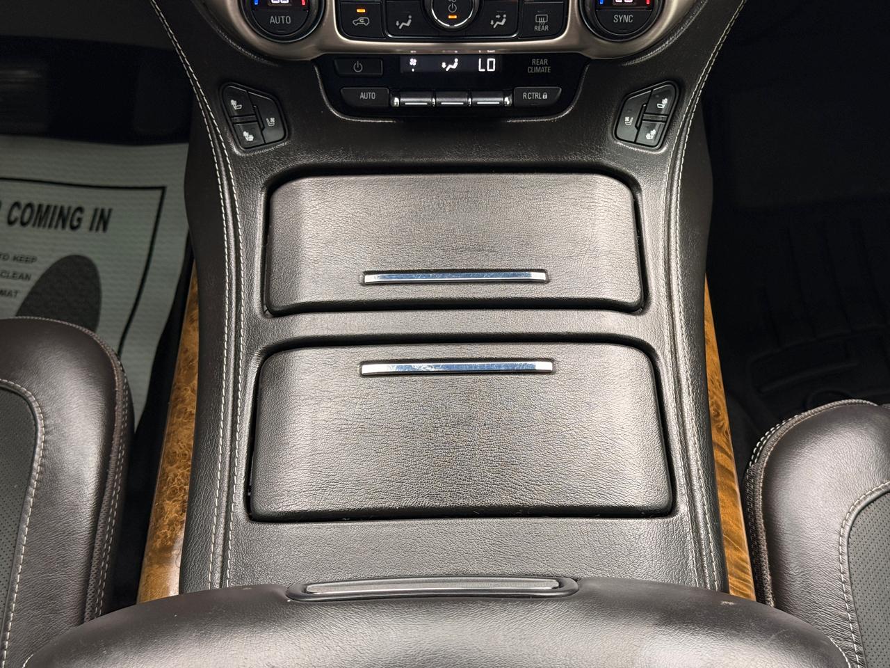 GMC Yukon Denali 4WD 2017