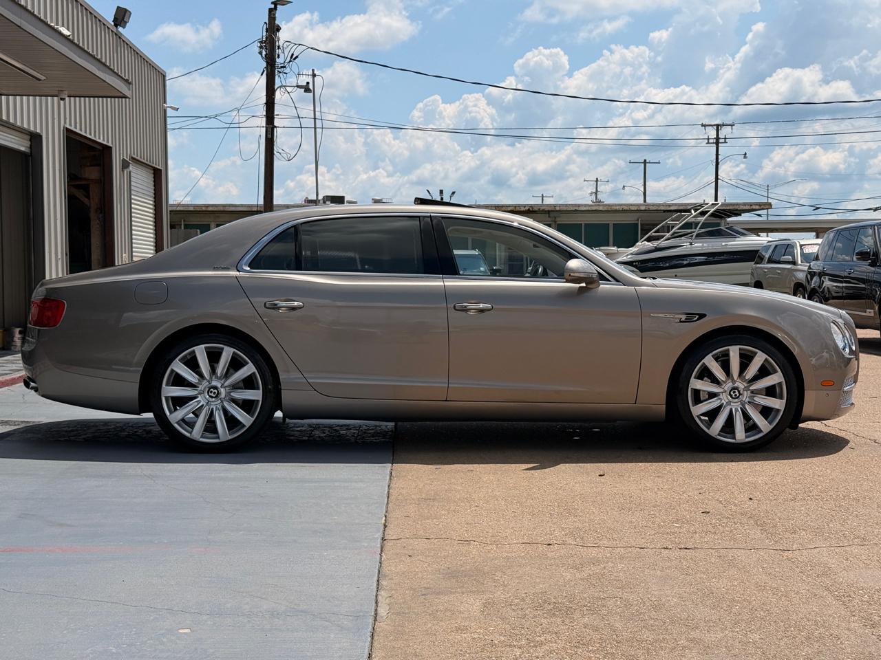 Bentley Flying Spur  2016