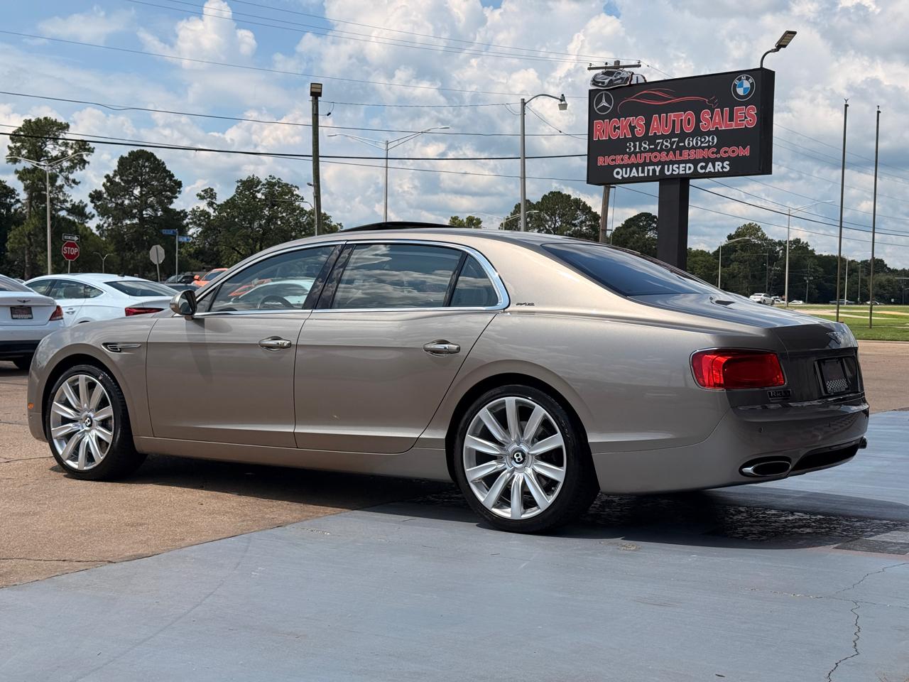 Bentley Flying Spur  2016